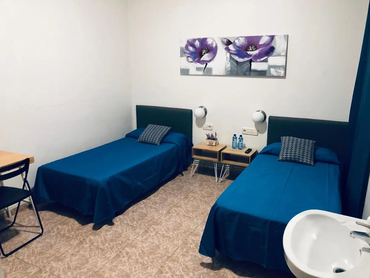 Hostal Carlos III El Prat de Llobregat Guest house